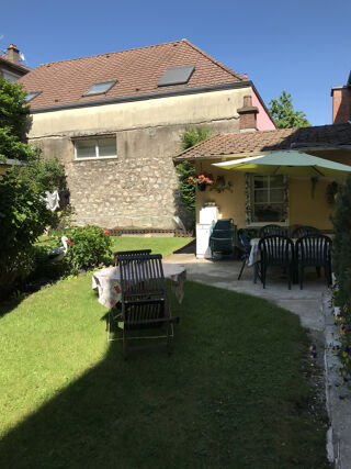  Immeuble  vendre 15 + pices 422 m