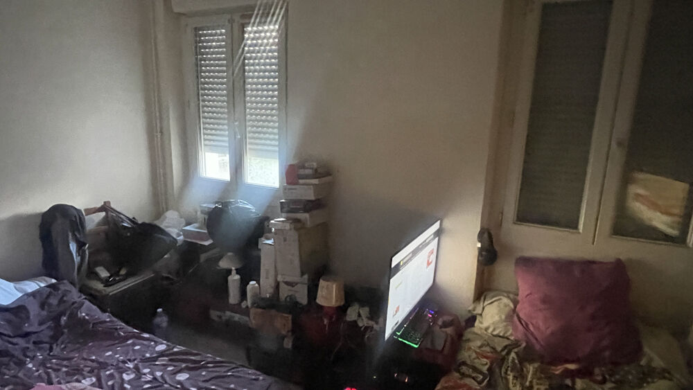 Appartement T3 LOUE 49 m2 Marseille 13004 Cinq Avenues / Chartreux