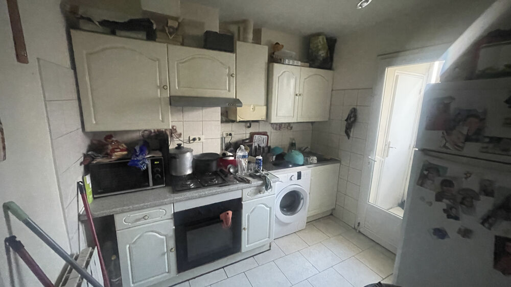 Appartement T3 LOUE 49 m2 Marseille 13004 Cinq Avenues / Chartreux