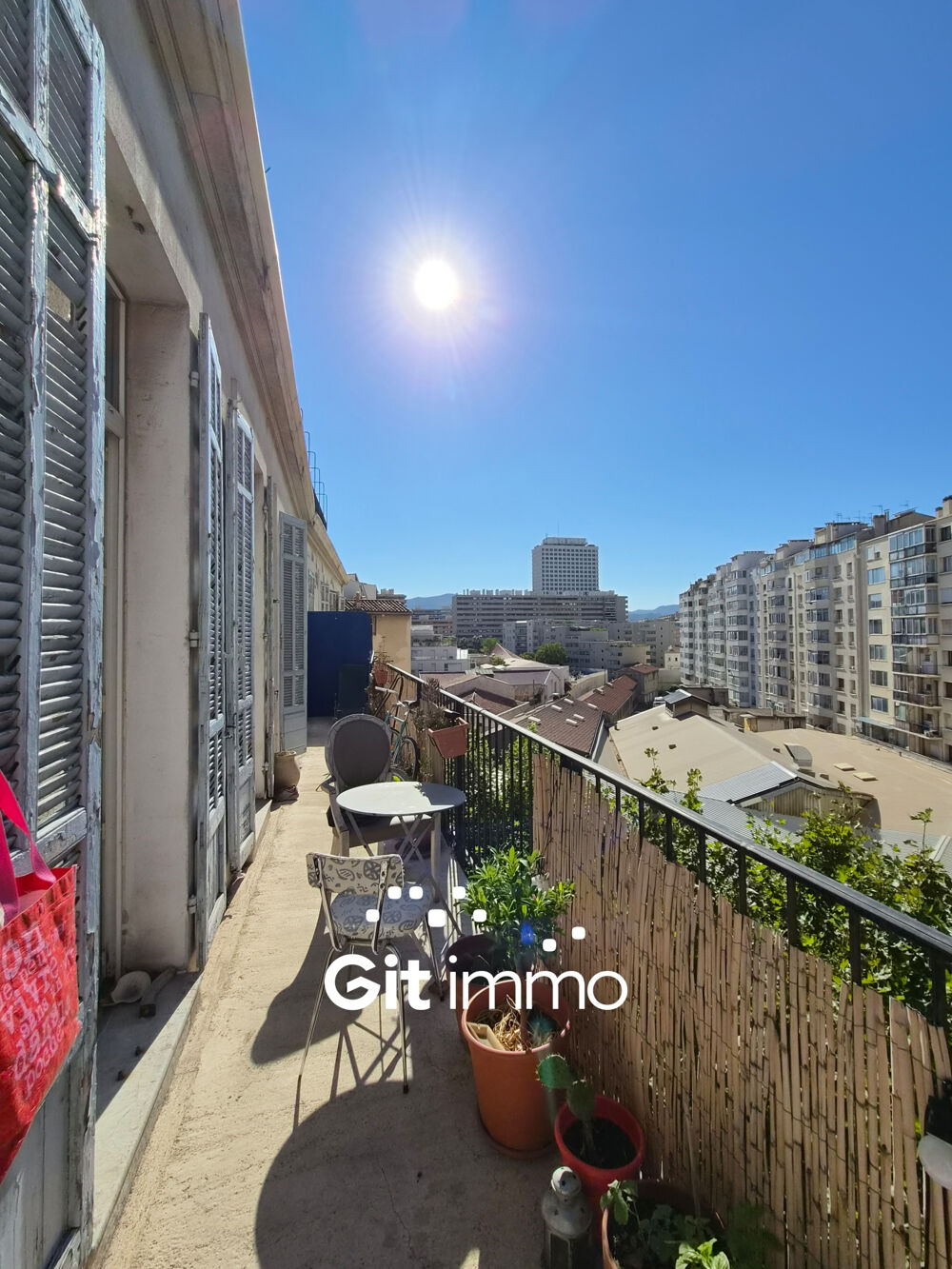 Vente Appartement Appartement T5 de 153 m2 place Castellane Marseille 6