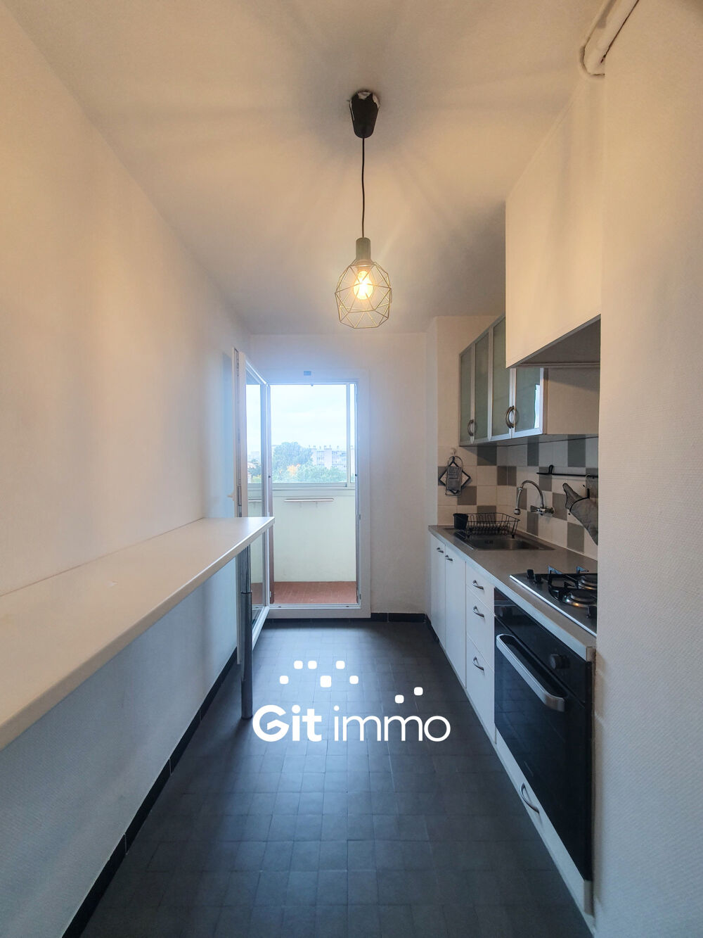 Vente Appartement Appartement T1 avec balcon Marseille 9