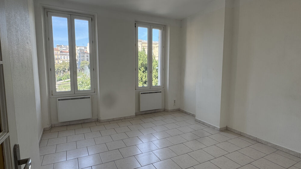 Vente Appartement T3 lumineux avec vue sur le Palais Longchamp Marseille 4