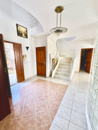  Maison à vendre 8 pièces 335 m²