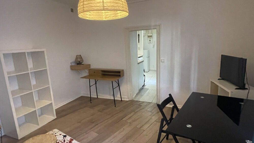 Vente Appartement T2 33 M2   VENDU LOUÉ   RENTABILITÉ BRUTE 8,8 % Marseille 3