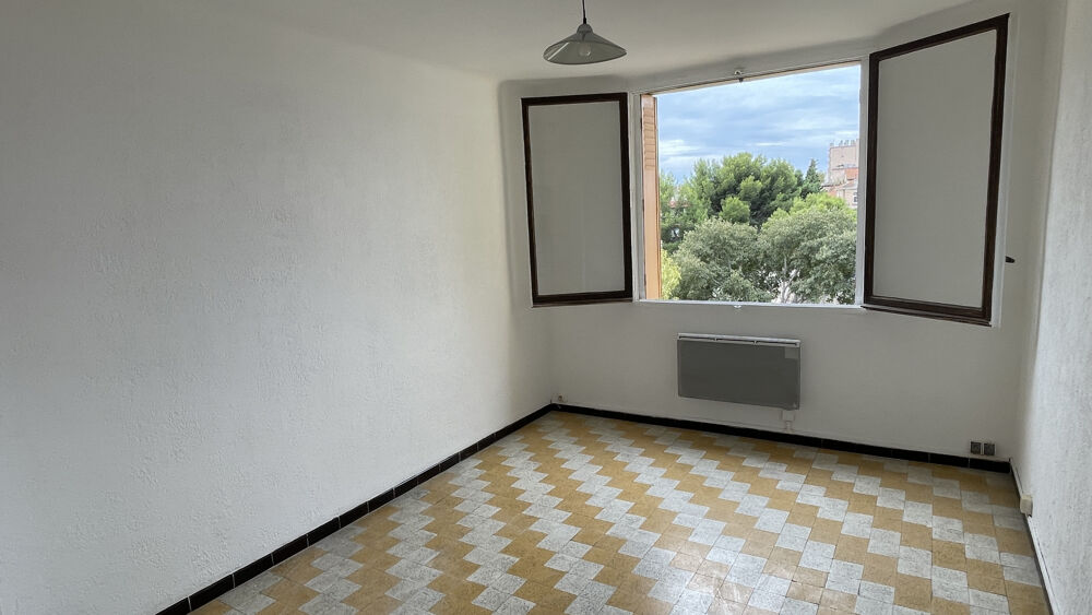Vente Appartement T1 traversant de 27 m2 avec balcon   2  étage Marseille 13