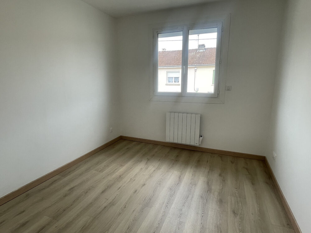 Maison mitoyenne T4 en duplex avec extérieur