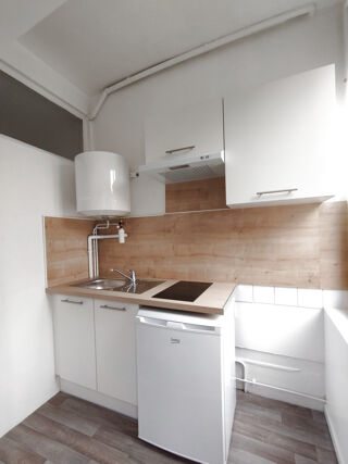  Appartement à louer 1 pièce 24 m²