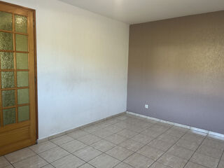  Appartement à louer 3 pièces 94 m²