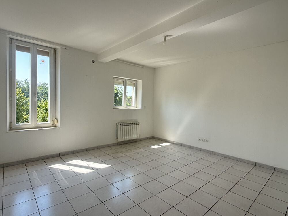 Appartement 3 chambres avec jardin et place de stationnement