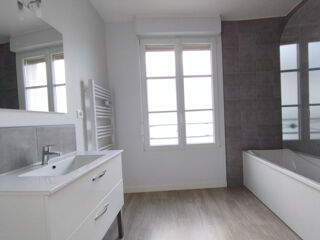  Appartement à louer 2 pièces 44 m²