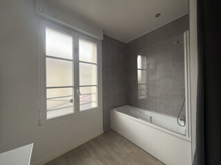  Appartement à louer 2 pièces 44 m²
