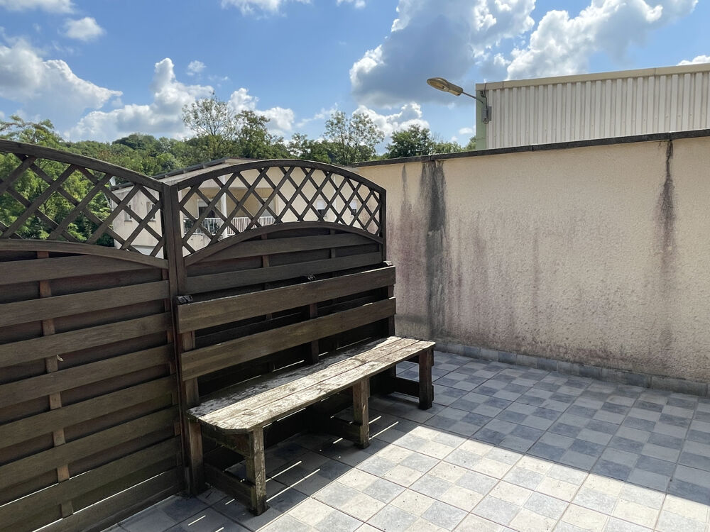 Beau F2 avec terrasse et garage