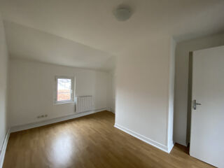  Appartement à louer 2 pièces 32 m²