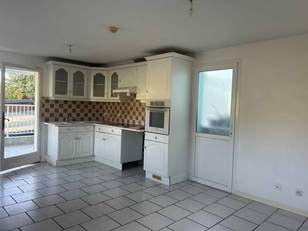 Location Appartement Appartement de 4 pièces, deux terrasses et une cour St dizier
