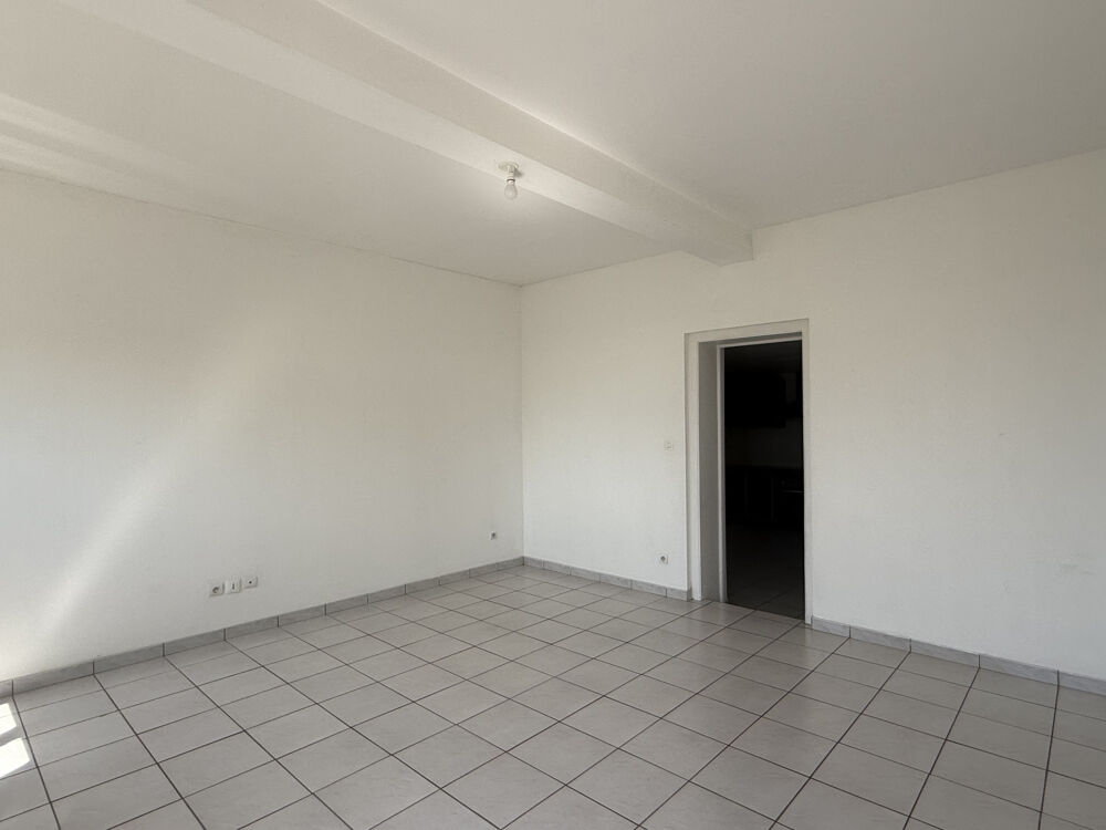 Appartement 3 chambres avec jardin et place de stationnement