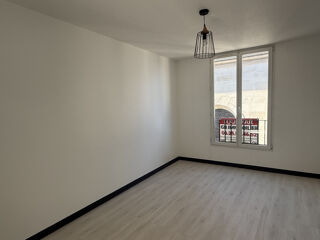  Appartement à louer 2 pièces 38 m²