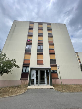  Appartement à louer 3 pièces 70 m²