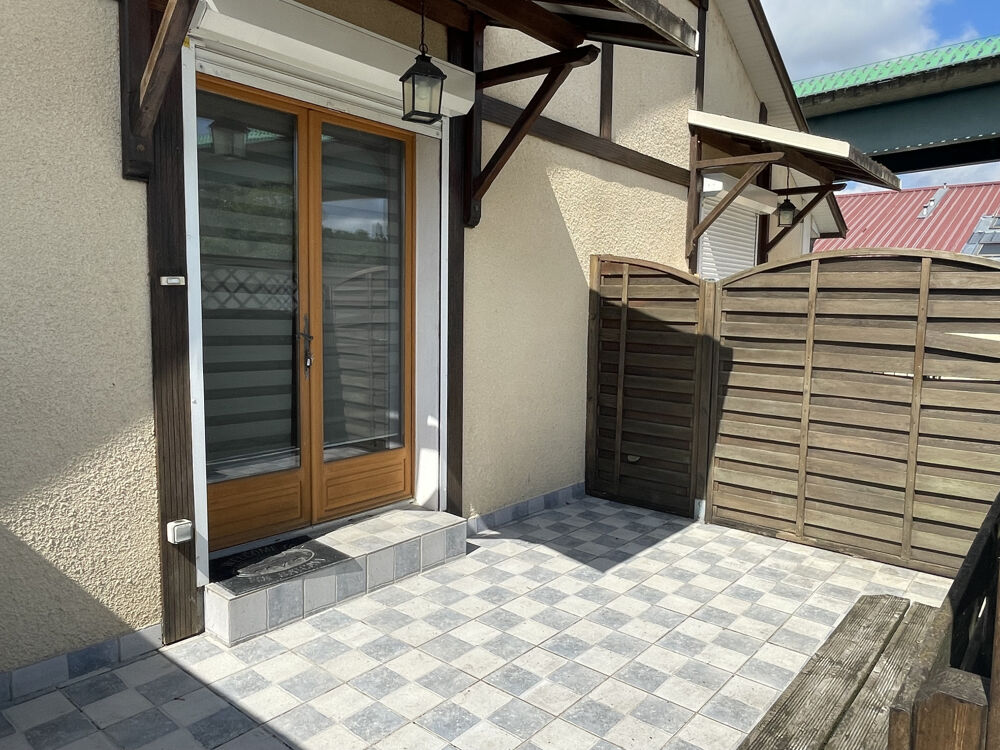 Beau F2 avec terrasse et garage