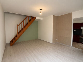 Maison à louer 2 pièces 54 m²