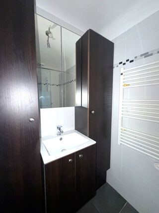  Appartement � louer 3 pi�ces 75 m�