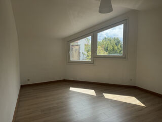  Appartement à louer 2 pièces 49 m²