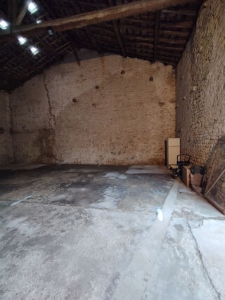  Immeuble  vendre 275 m