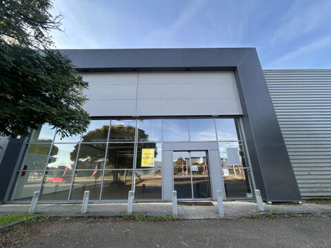   Cellule commerciale 900 m2   Saint-Dizier ZAC du Chêne Saint-Amand 