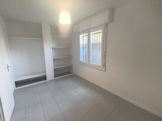  Appartement à louer 2 pièces 49 m²