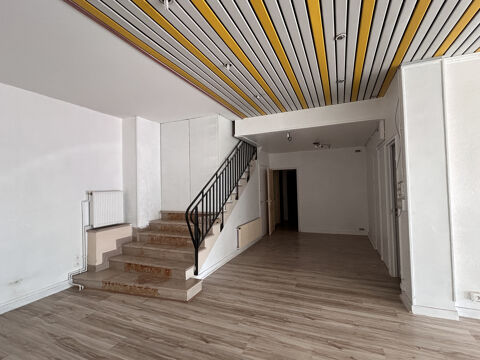 Local commercial de 71 m2 720 52100 St dizier