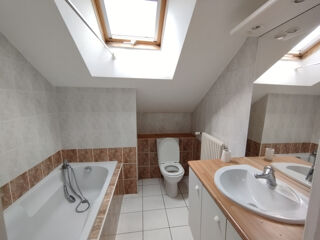  Appartement à louer 2 pièces 57 m²