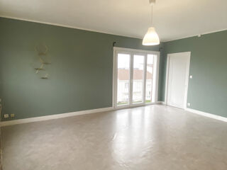  Appartement à louer 4 pièces 97 m²