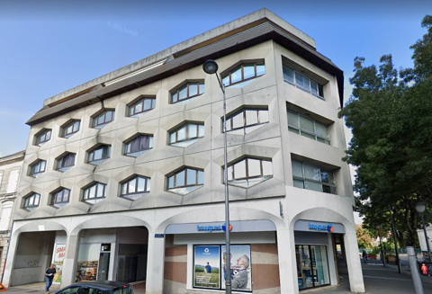  Parking / Garage � louer 