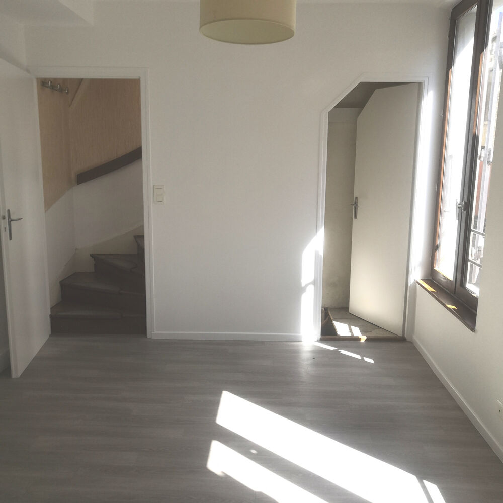 Location Duplex/Triplex Charmante maison en centre ville de 46m2 sur trois niveaux St dizier