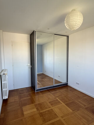  Appartement à louer 3 pièces 73 m²