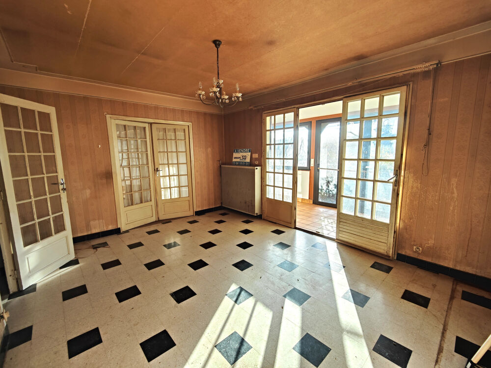 Coup de coeur Maison à réinventer avec véranda et 1090 m2 de terrain