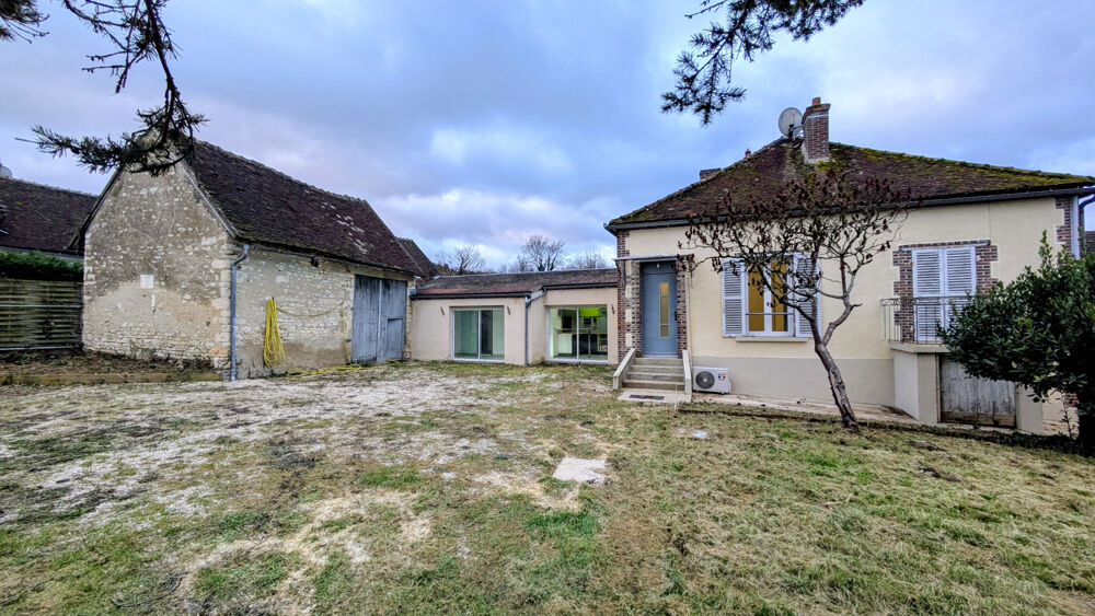 Maison ancienne avec beau jardin