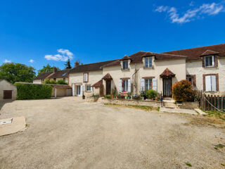  Immeuble à vendre 261 m²