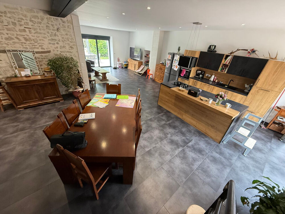 Maison 6 pièces 227 m² · à Vallan · 227 m² · 325 000 €