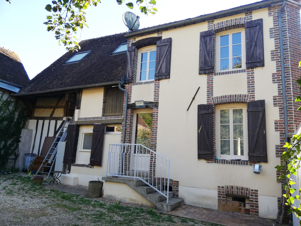 Charme de l'ancien avec jardin et dépendances