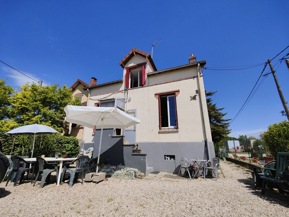 Donnez vie à vos projets dans cette maison avec beau terrain