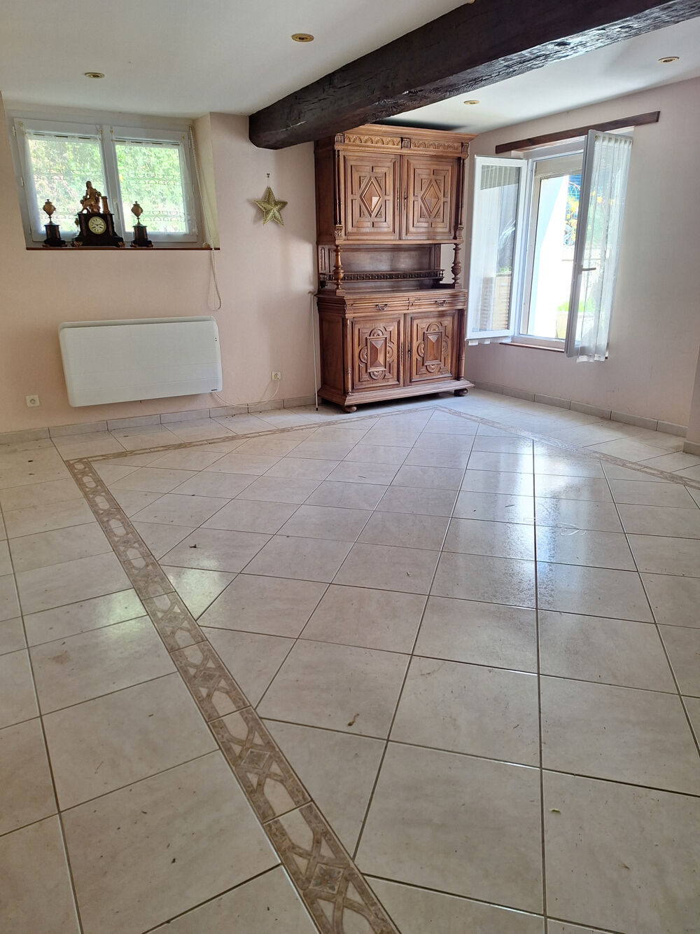 Vente Maison ESCAMPS (89) - Maison à fort potentiel   73 m2 habitables sur un vaste terrain de 9 090 m2   Secteur campagne, Escamps