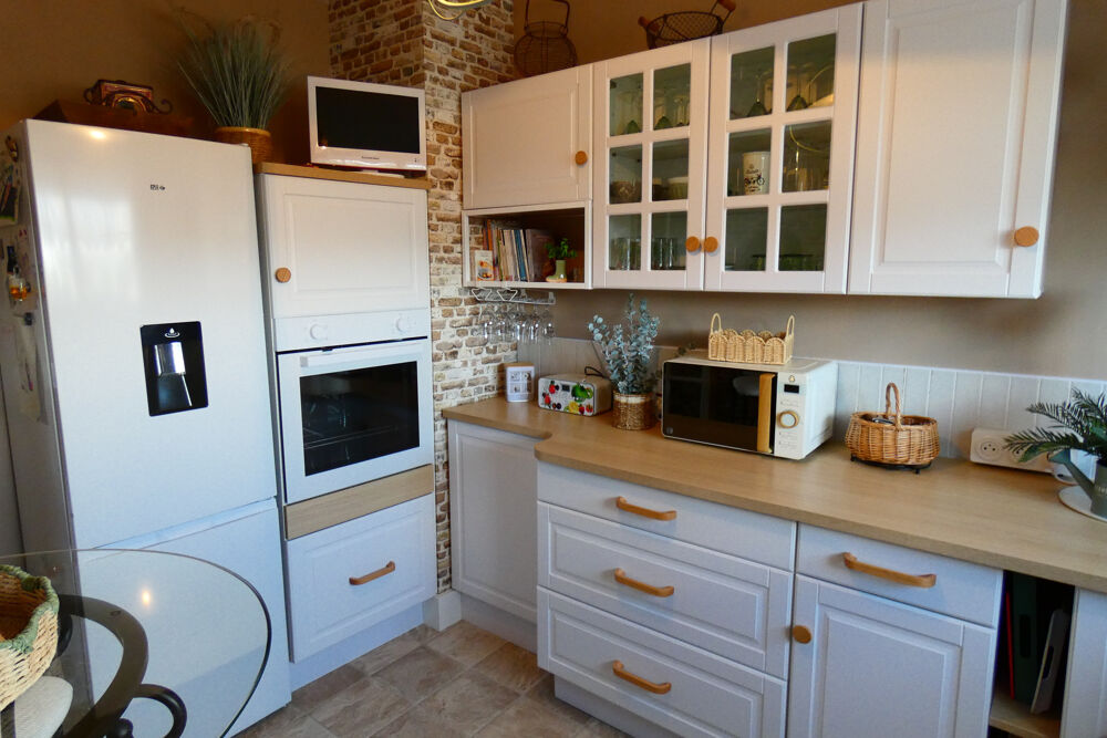 À vendre Bel appartement de 68 m2 avec garage, cave et balcon à Auxerre