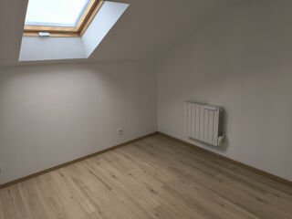  Appartement à louer 3 pièces 56 m²