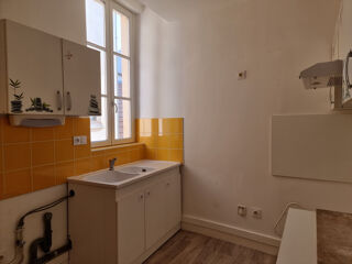  Appartement à louer 3 pièces 65 m²