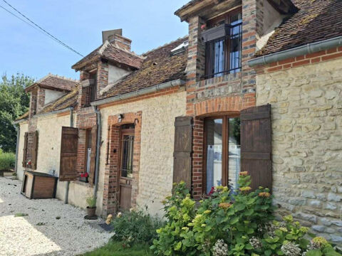   Maison pleine de charme, pierres apparentes, poutres et tommettes ! Maison - 4 pi�ce(s) - 90 m�