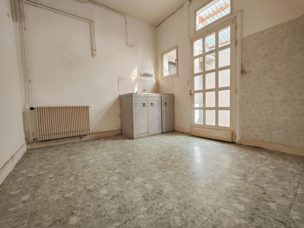 Maison avec local loué à Migennes Vivez et investissez en un seul lieu