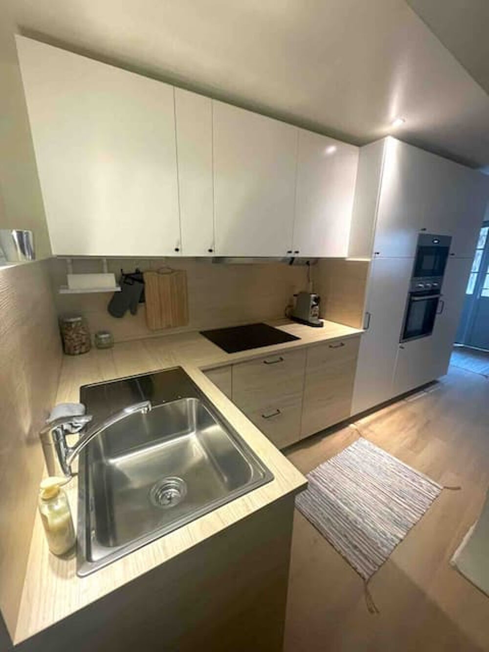 Location Appartement À LOUER   APPARTEMENT MEUBLÉ T3 DE 63 M2 AVEC COUR PRIVATIVE ET STATIONNEMENT Auxerre