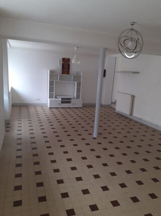  Immeuble � vendre 351 m�