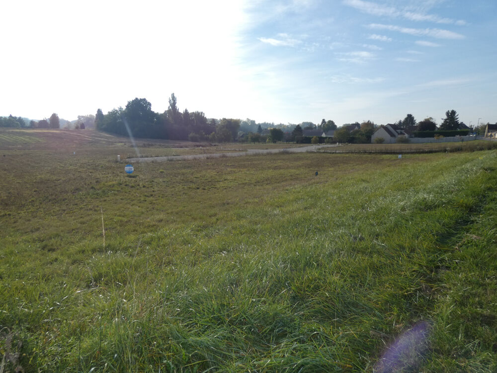Vente Terrain Terrain de 682 m2 constructible à GUERCHY Guerchy