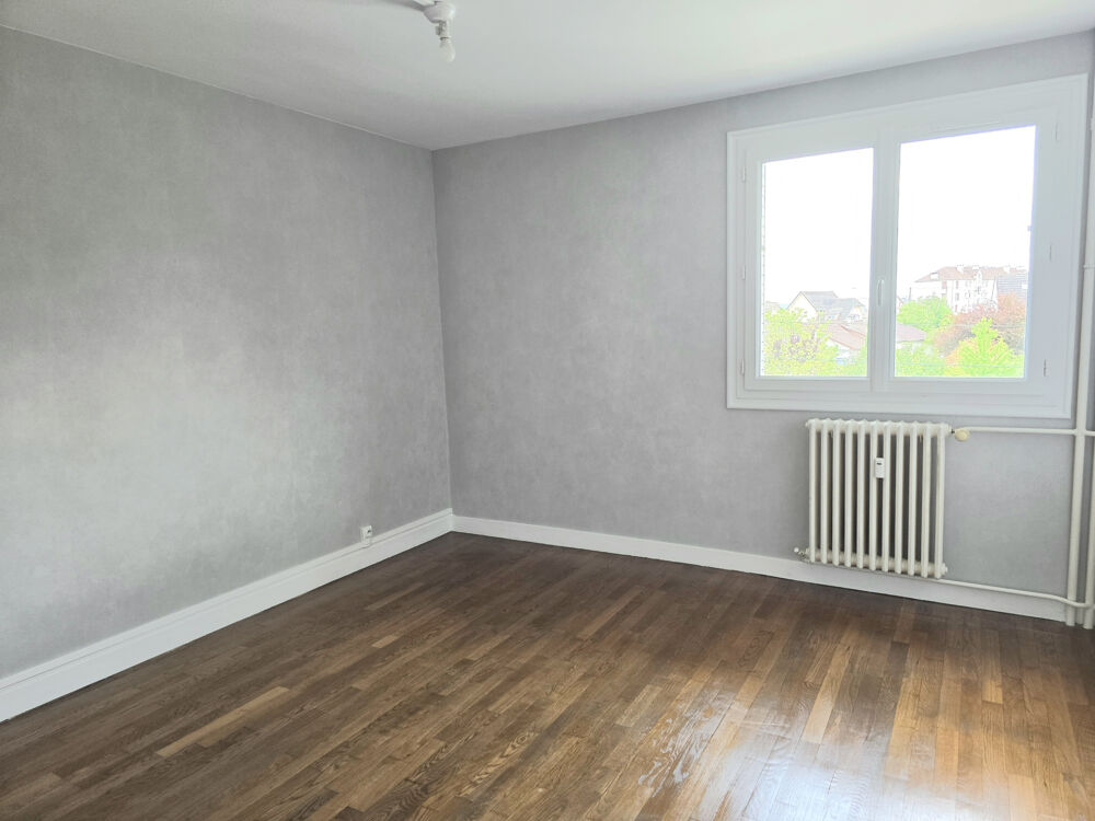 AUXERRE (89) Quartier des Boussicats - Appartement lumineux 3 pièces de 72,61 m2 avec balcon et cave